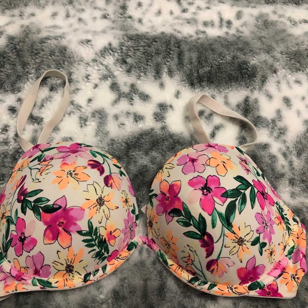 Pink/ Victoria’s Secret Push-Up